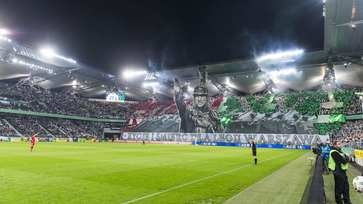 Legia Warszawa kibice oprawa meczu