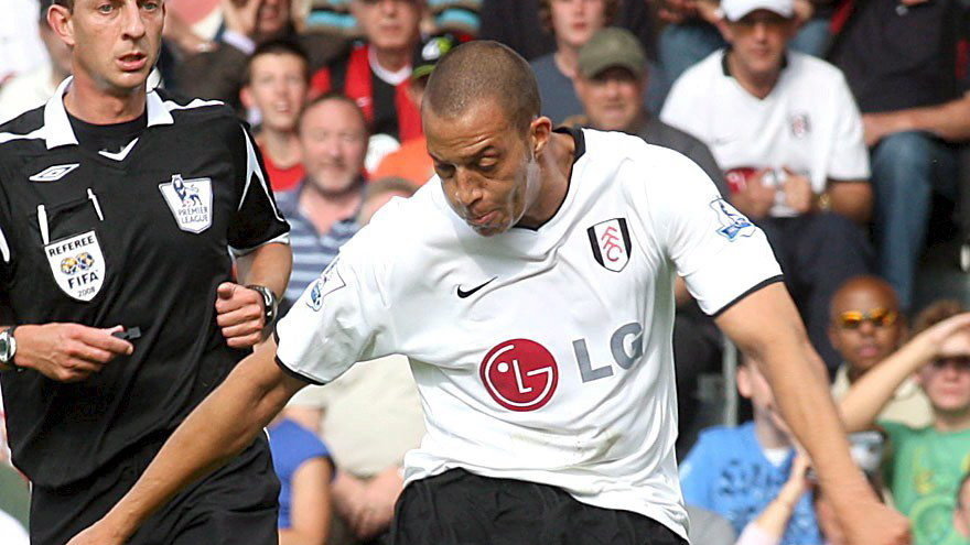 Bobby Zamora z Fulham - czy któryś z polskich piłkarzy dołączy do angielskiego zespołu?