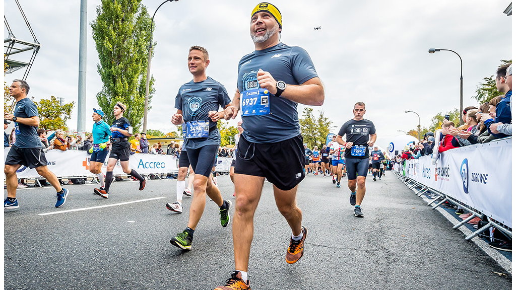 W Maratonie Warszawskim biegało już ponad 8 tysięcy osób. W tym roku wystartuje jedynie tysiąc szczęśliwców.