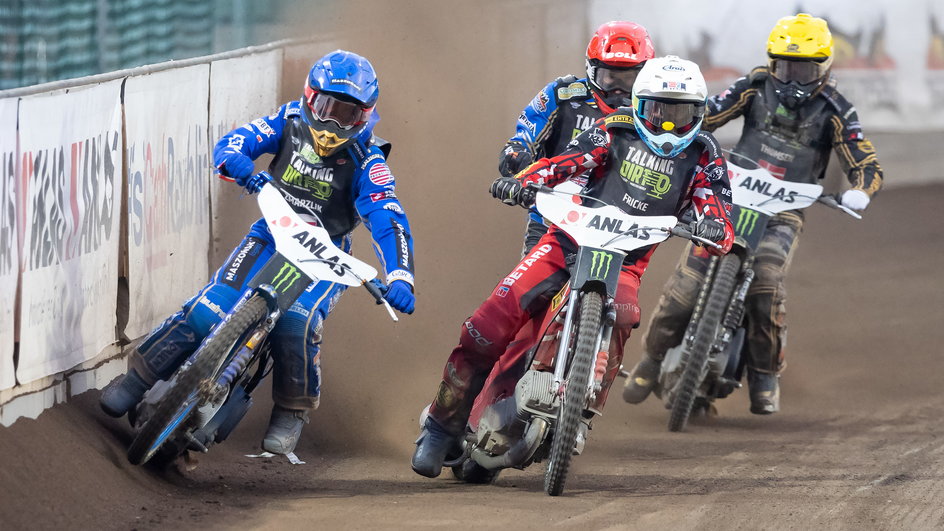 Bartosz Zmarzlik, Max Fricke, urwany hak