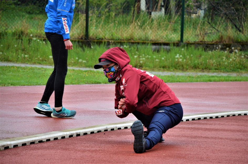 Trening kadry kobiet w skokach w Szczyrku