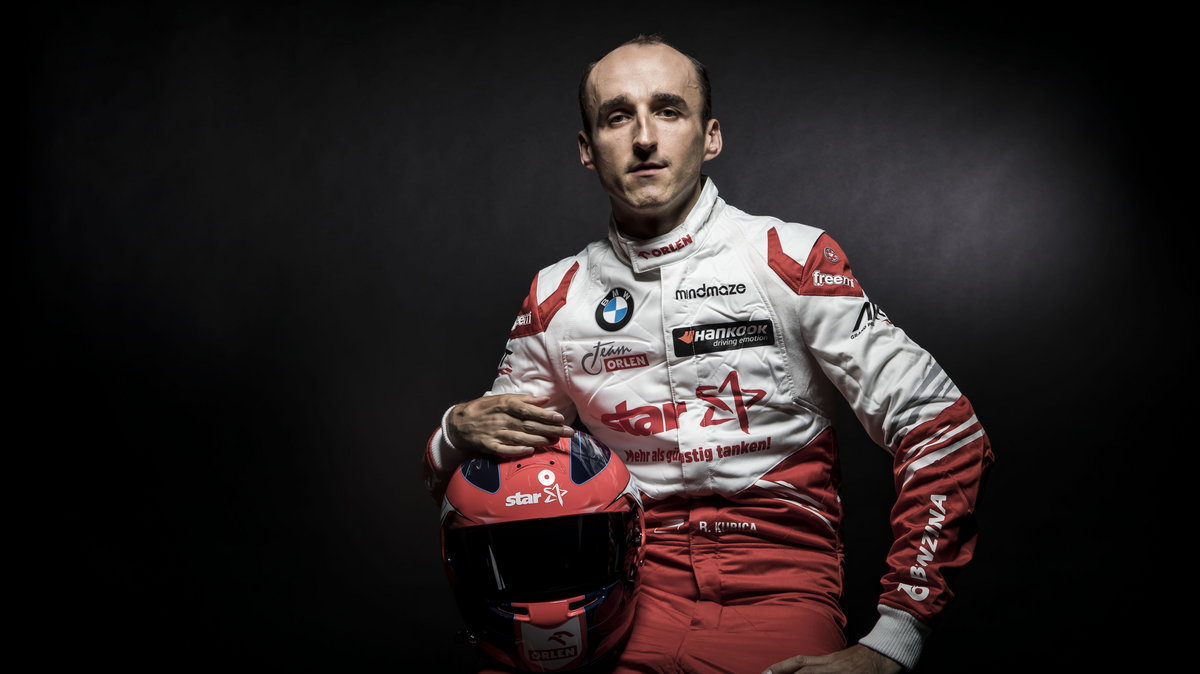 Robert Kubica podczas testow serii DTM na torze w Nuerburgringu