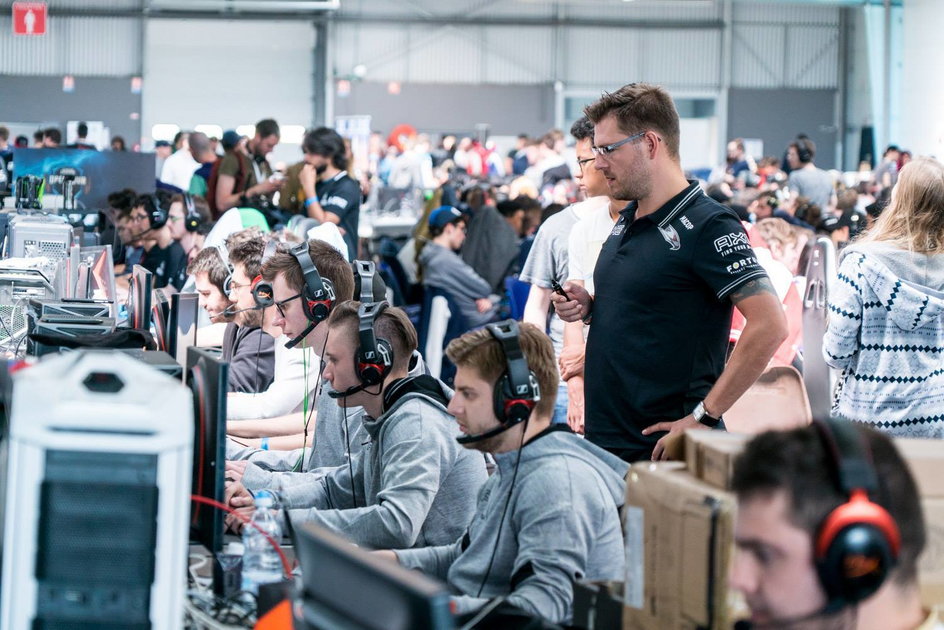 AGO Esports podczas turnieju DreamHack