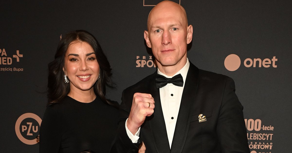 Krzysztof "Diablo" Włodarczyk z żoną na ściance. Ale się dobrali!