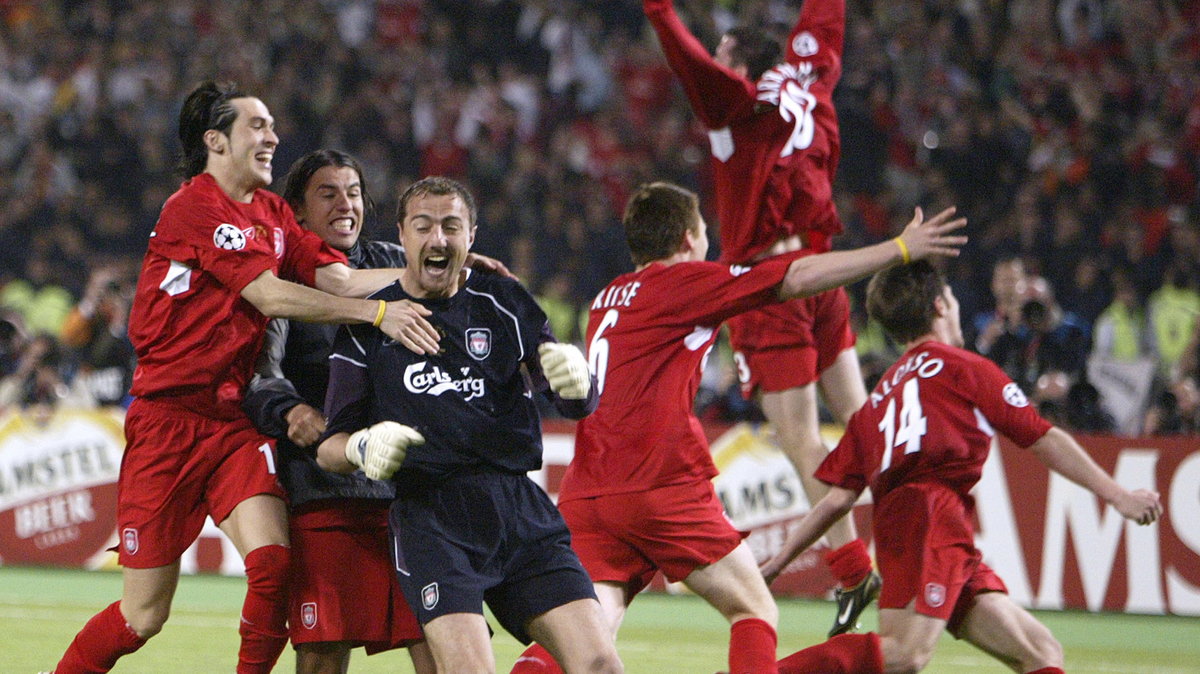 Jerzy Dudek świętuje zwycięstwo w LM