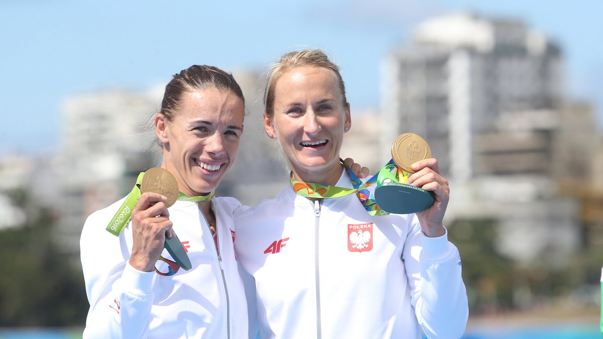 Magdalena Fularczyk-Kozłowska (L) i Natalia Madaj