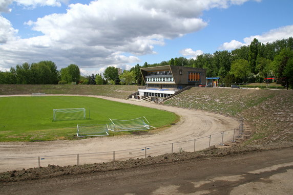 Stadion piłkarsko-żużlowy „Skałka” im. Pawła Waloszka w Świętochłowicach