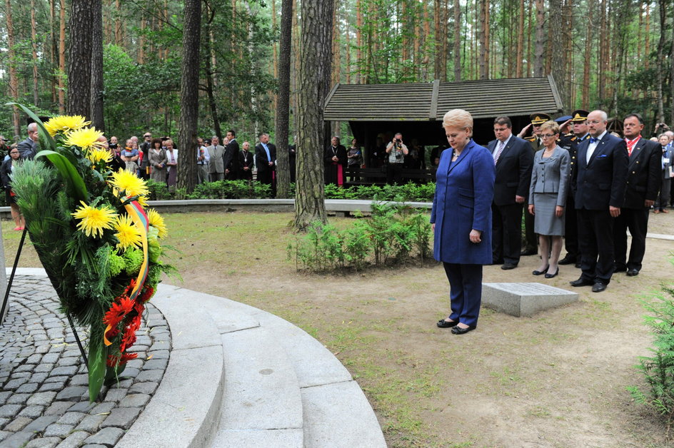Uroczystości z udziałem prezydent Litwy Dalii Grybauskaite w 80. rocznicę wypadku w 2013 r.