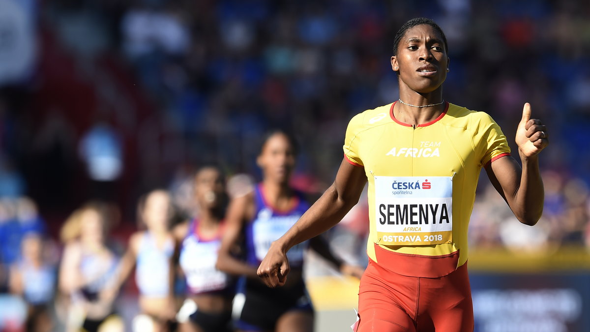 Caster Semenya jest trzykrotną mistrzynią świata w biegu na 800 metrów