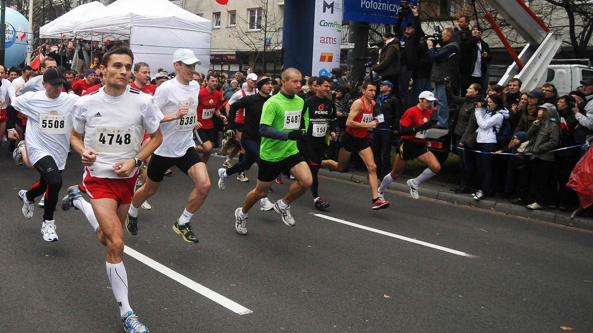 Największy bieg w Polsce - Bieg Niepodległości - odbywa się na dystansie 10 km