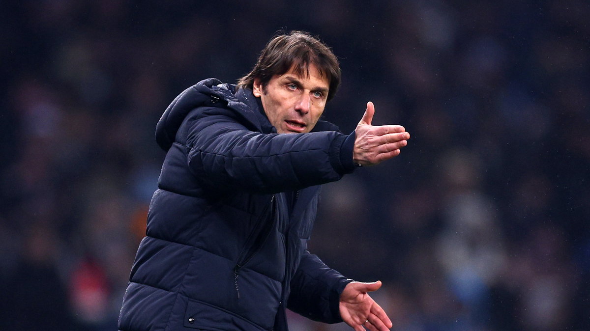 Antonio Conte ma w środę spotkać się z prezydentem Aurelio De Laurentiisem