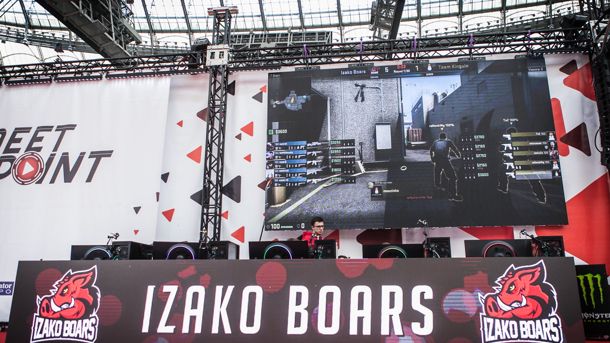 Izako Boars