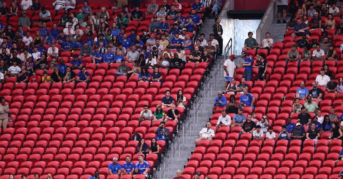 Fatalne obrazki na Klubowych Mistrzostwach Świata. To aż razi po oczach