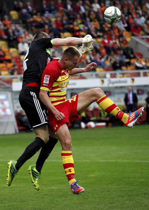 PIŁKA NOŻNA LIGA POLSKA JAGIELLONIA BIAŁYSTOK PIAST GLIWICE (Mateusz Piątkowski Dariusz Trela )