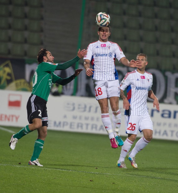 PIŁKA NOŻNA EKSTRAKLASA PGE BEŁCHATÓW GÓRNIK ZABRZE  (Patryk Rachwał Łukasz Madej Adam Danch)