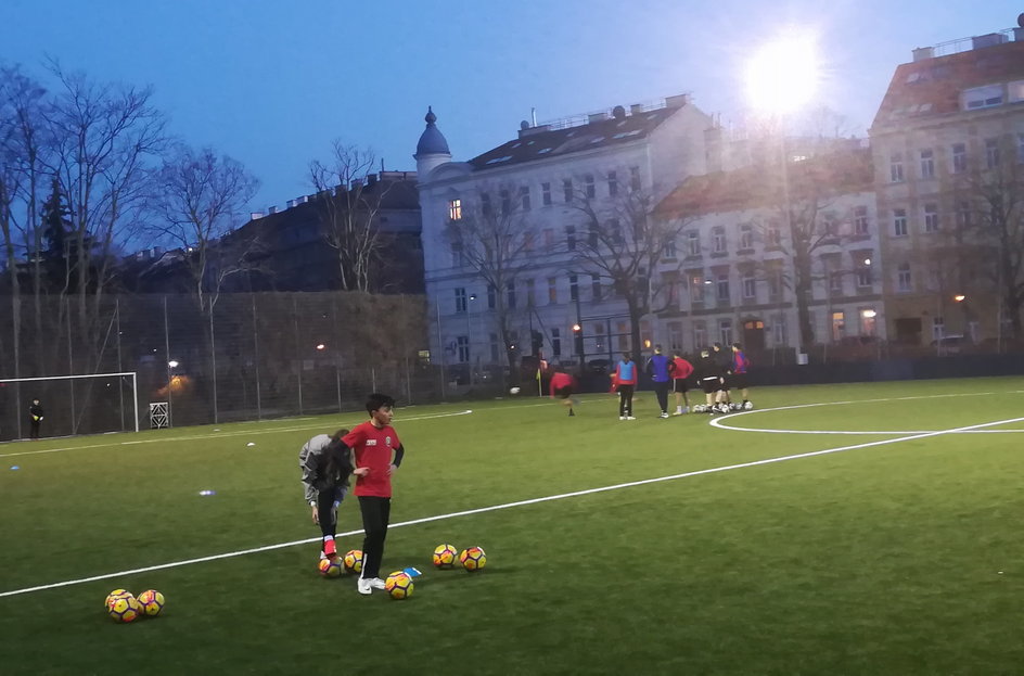 W FC Polska Wiedeń jest drużyna seniorów, ale w klubie trenuje też setka polskich dzieci.