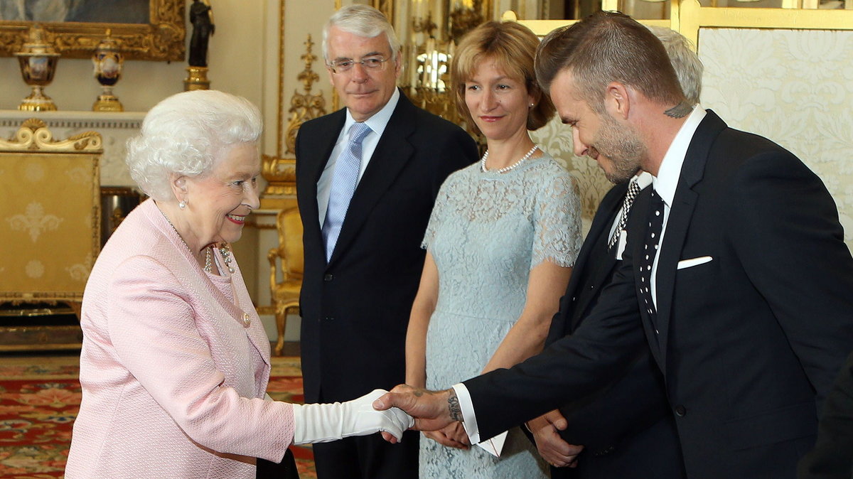 David Beckham pochwalił się zdjęciem z królową Elżbietą
