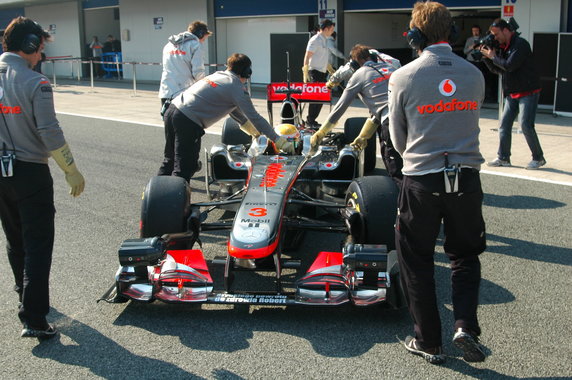 Bolid Lotus Renault GP z napisem dla Kubicy