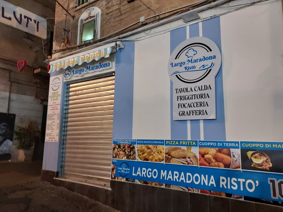 Restauratorzy wykorzystali sukces Napoli. W Quartieri Spagnoli pojawiło się kilka nowych restauracji