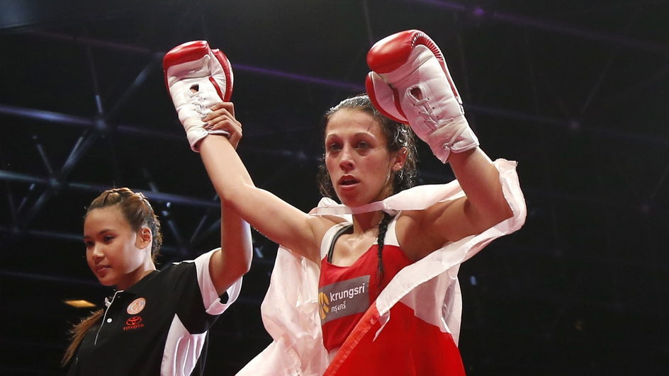 Joanna Jędrzejczyk w 2013 r. po wygranej walce z Sandrą Mandret