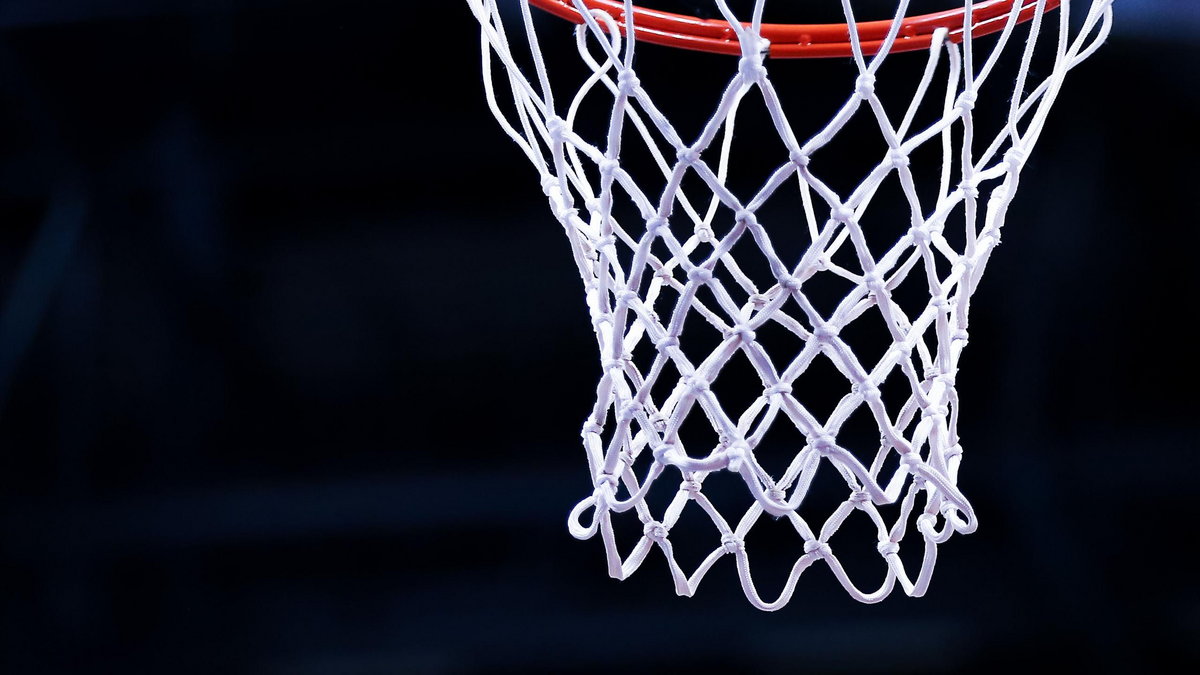 Czterech sędziów poprowadzi mecze na zapleczu NBA