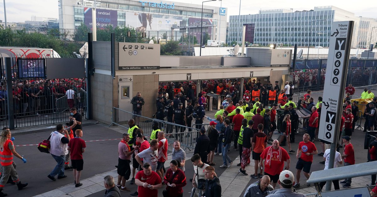 Francuzi popełnili koszmarny błąd, ale najważniejszego słowa i tak nie użyli