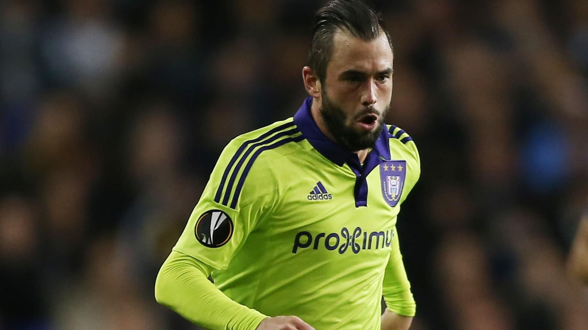 Steven Defour rekordowym transferem Burnley FC