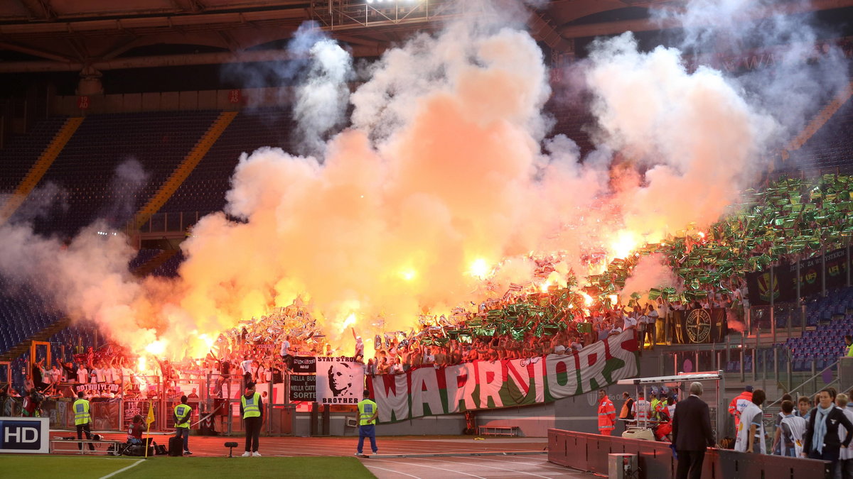 Kibice Legii Warszawa podczas meczu z Lazio w Rzymie