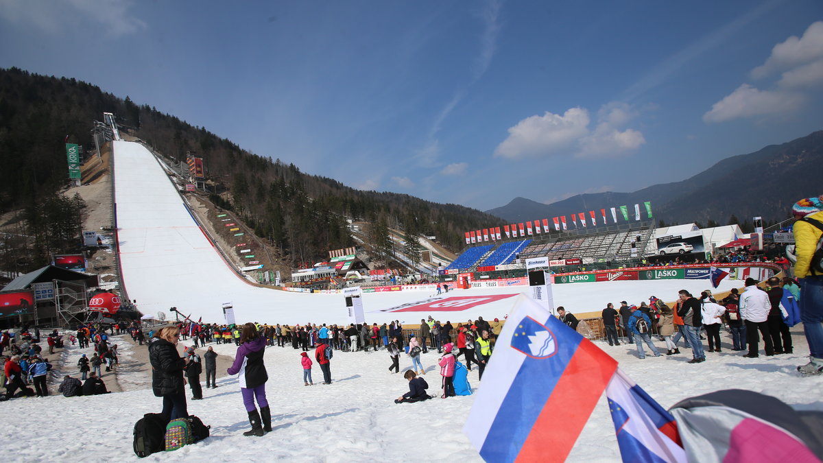 Trudno wyobrazić sobie skocznię w Planicy bez fanów