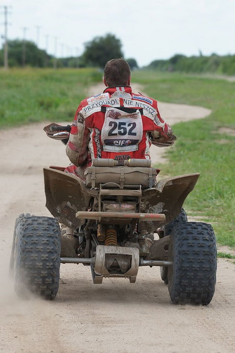 Rafał Sonik Dakar 2010 (fot. Jacek Bonecki, ATV Polska)