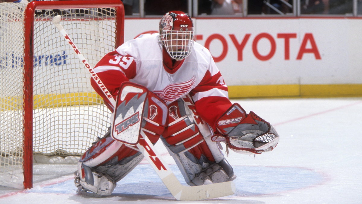 Dominik Hasek w latach 1990-2008 występował w NHL. Później występował też w lidze rosyjskiej