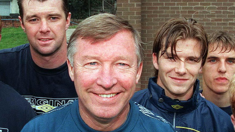 Od lewej: Gary Pallister, Sir Alex Ferguson, David Beckham i Phil Neville