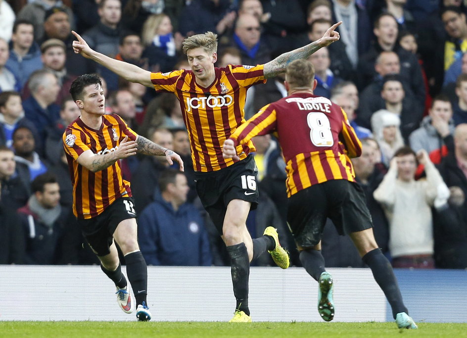 Bradford City sensacyjnie ograł Chelsea na jej stadionie.