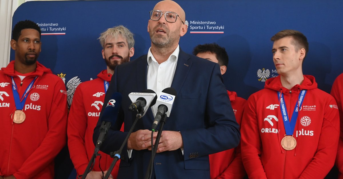 Tak minister sportu potraktował siatkarzy po powrocie do Polski
