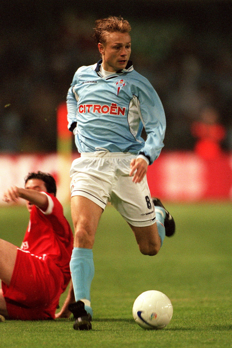 Walerij Karpin podczas meczu Celta — Liverpool. Puchar UEFA, listopad 1998 r.