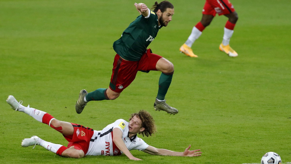 Grzegorz Krychowiak (Lokomotiw Moskwa) i Alex Kral (Spartak Moskwa)