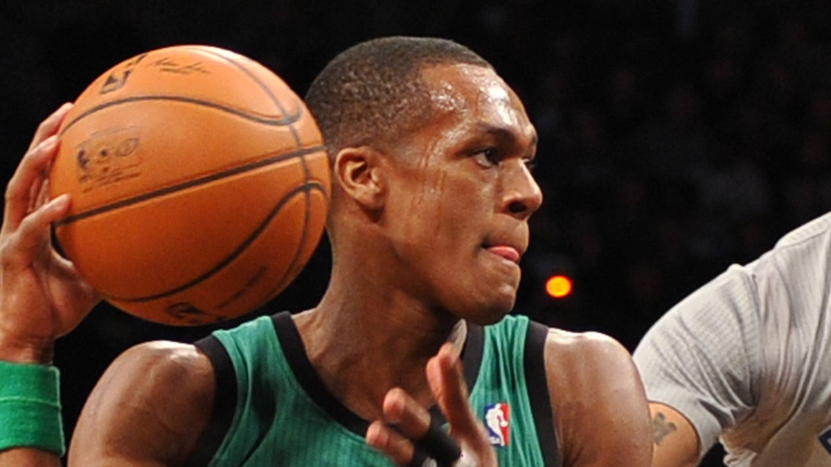 Rajon Rondo (L)