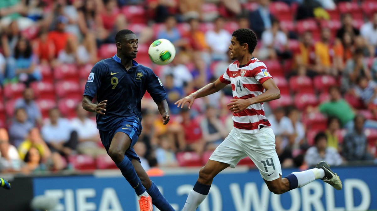 Yaya Sanogo (L)