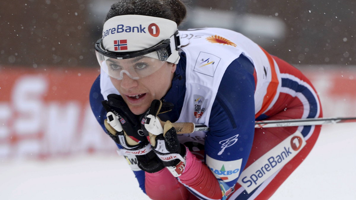 Second placed Norway's Heidi Weng competes during the Ladies' Skiathlon 7.5km classic and 7.5km free style event during the FIS Cross Country skiing World Cup, the Lahti Ski Games in Lahti