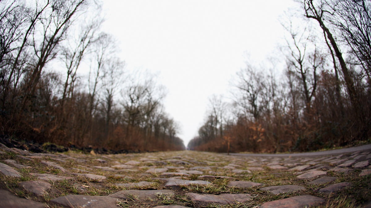 Bruk na trasie Paryż - Roubaix, fot. Getty Images