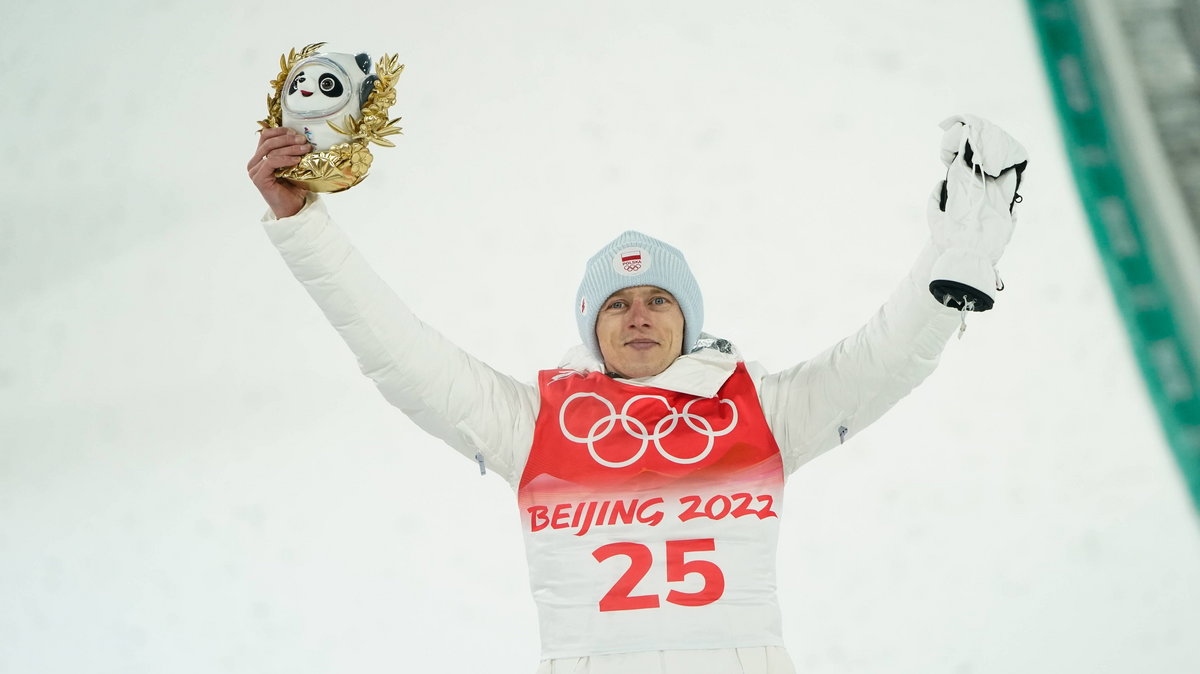 Dawid Kubacki zdobył brązowy medal na normalnej skoczni w Pekinie