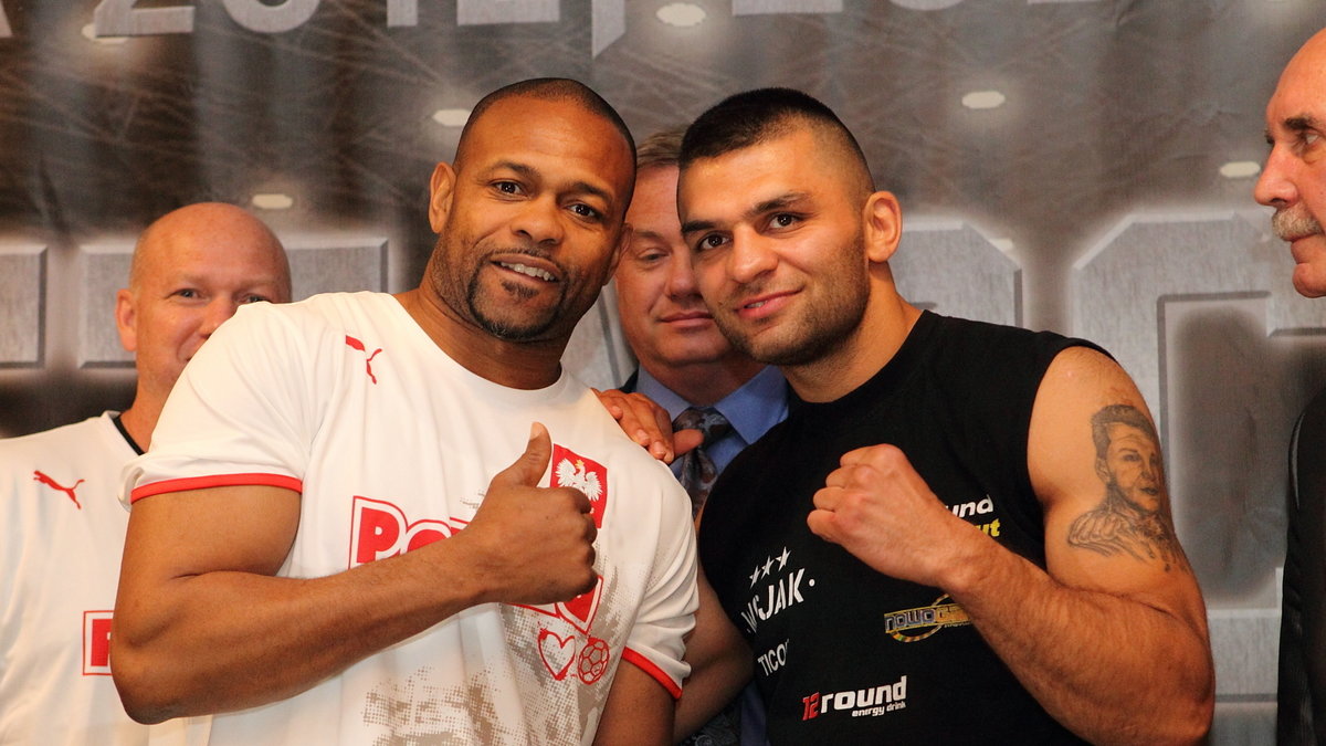 Roy Jones Jr (L) i Dawid Kostecki (P)