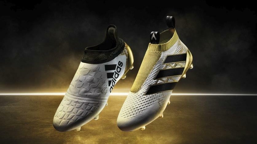 Nowa kolekcja od adidas Football: Biało-złote korki ze Stellar Pack -  Przegląd Sportowy