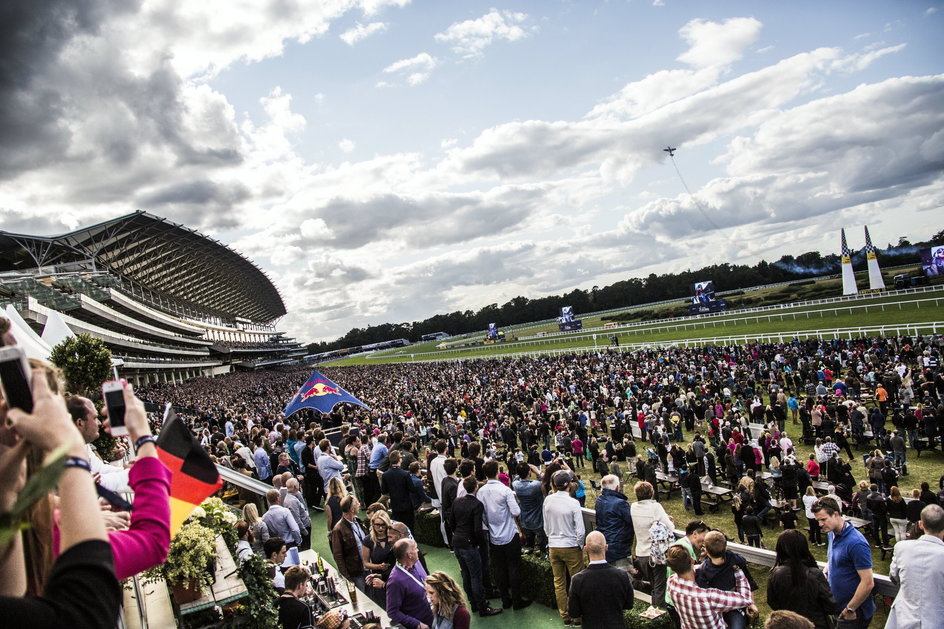 Red Bull Air Race Ascot - Paul Bonhomme