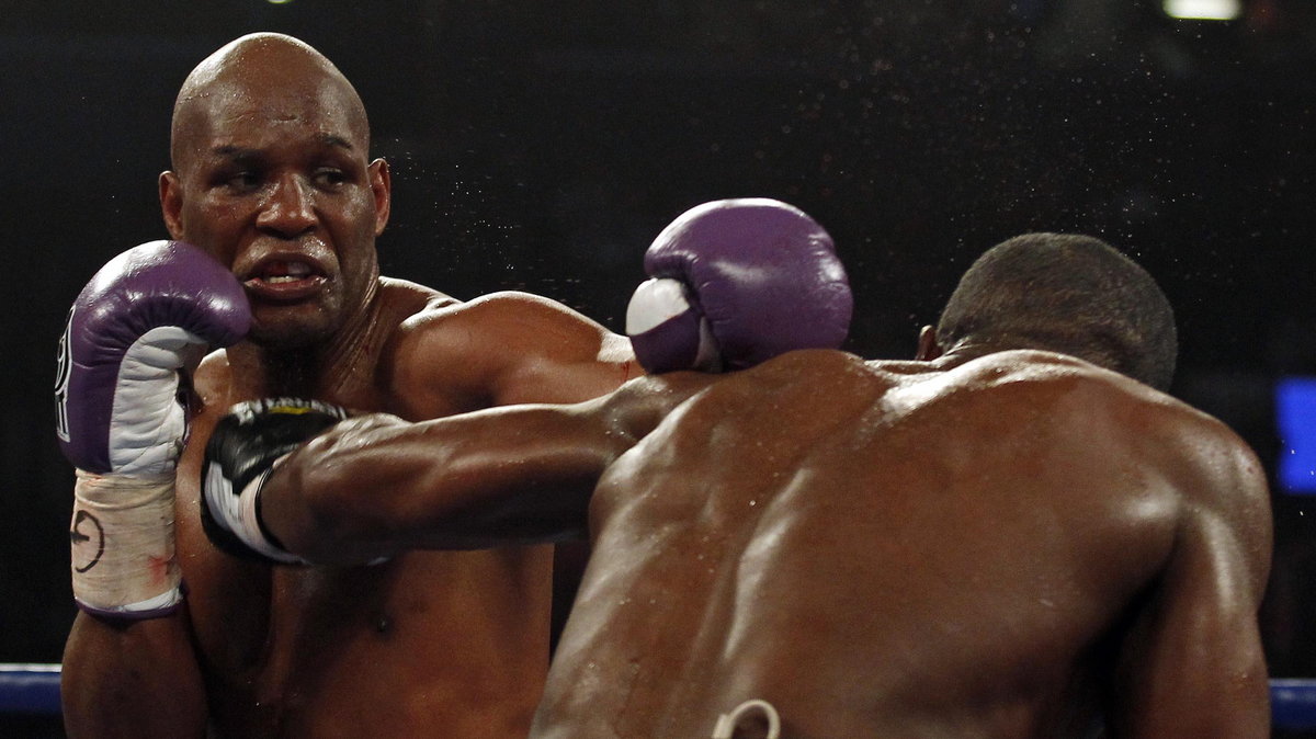 Bernard Hopkins (z lewej)