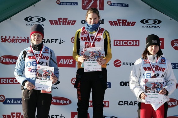 Bieg na Igrzyska, Sylwia Molitor UMKS Marklowice pierwsza z lewej.