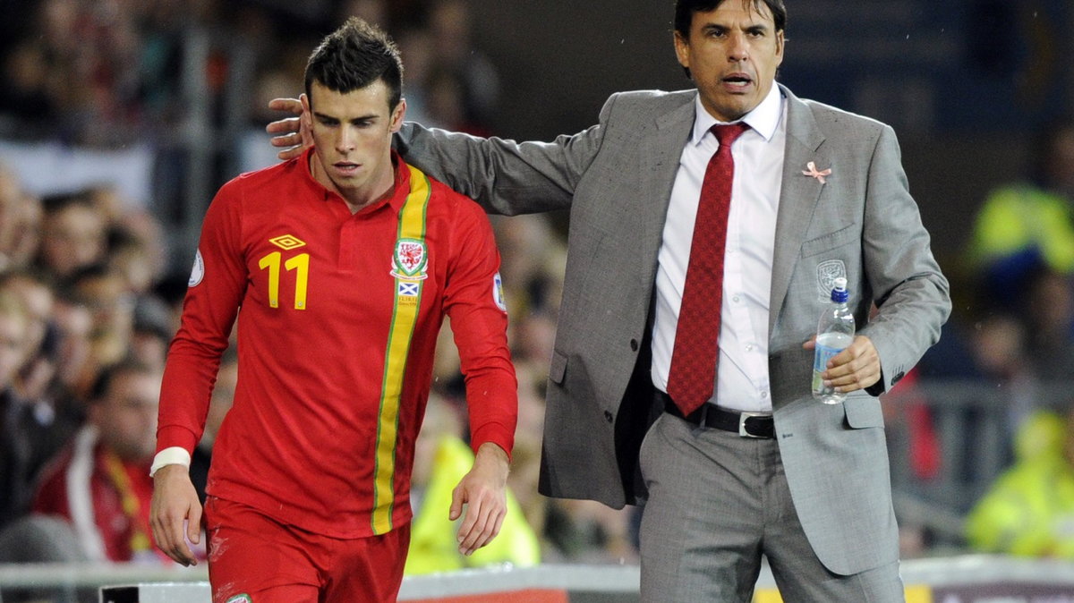 Gareth Bale (L)