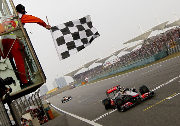 Lewis Hamilton kończy wyścig o GP Chin