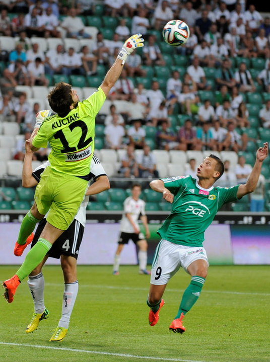 PIŁKA NOŻNA EKSTRAKLASA LEGIA PGE GKS BEŁCHATÓW (Dusan Kuciak Michał Mak )