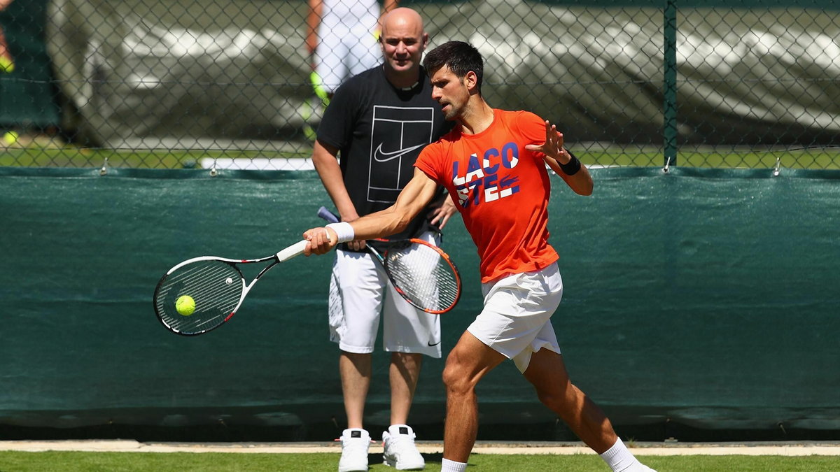 Po powrocie Djoković nadal z Agassim